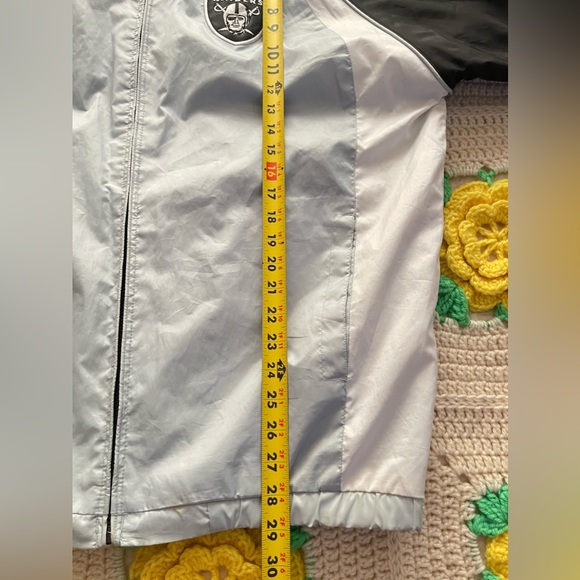 NFL Raiders Windbreaker Jacket. - Picture 11 of 11